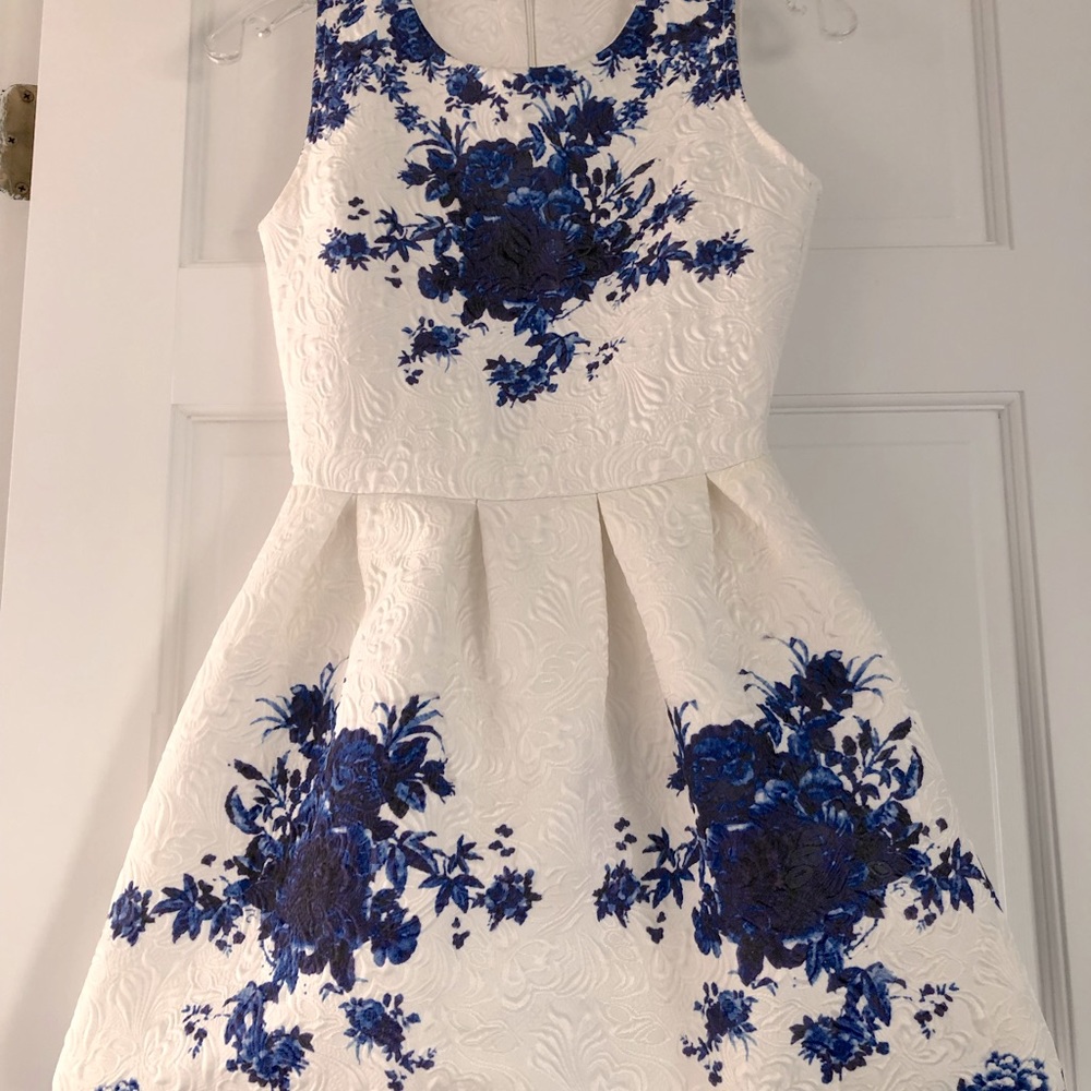 Blue rose bubble hem formal dress